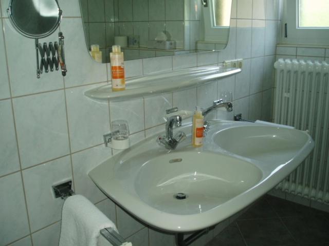 Schwarzwaldhotel / Wolfach Habitación foto